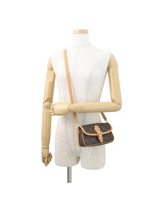 Louis Vuitton Handbag Monogram Nano Diane Bag 2-Way - Picture 5 of 10